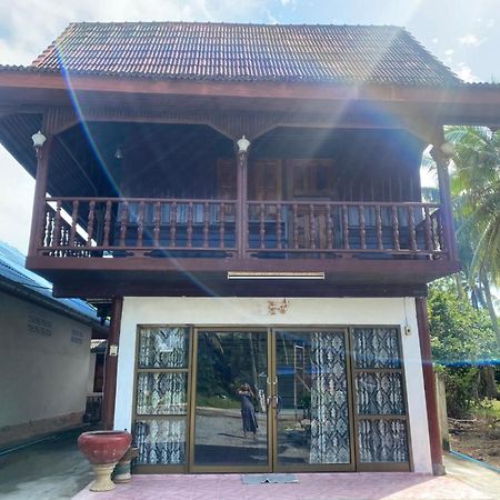 REINDEER HOUSE Wat Chedi 2-3 people Hotel Sichon Esterno foto
